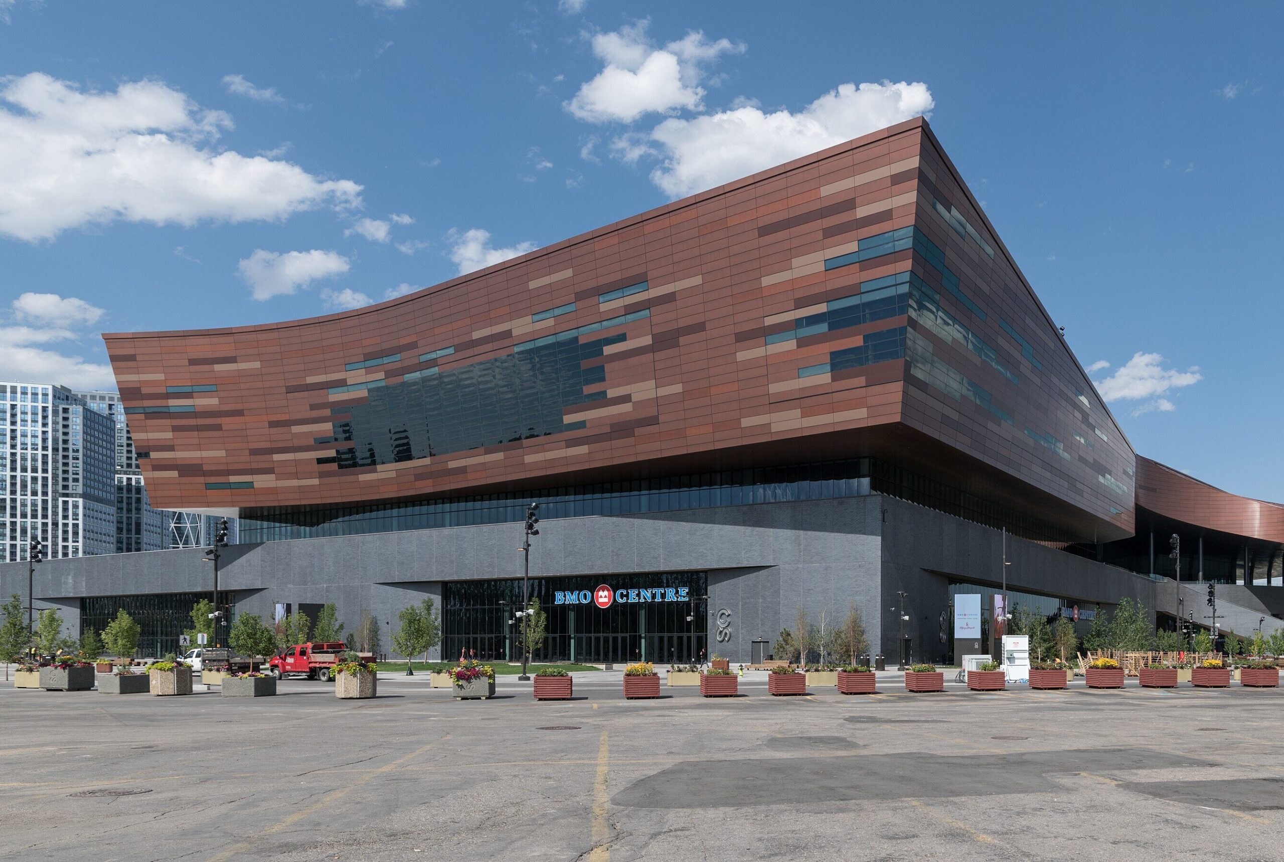 3840px-BMO_Centre_Calgary_south_view_20240819_1-scaled-aspect-ratio-1785-1199